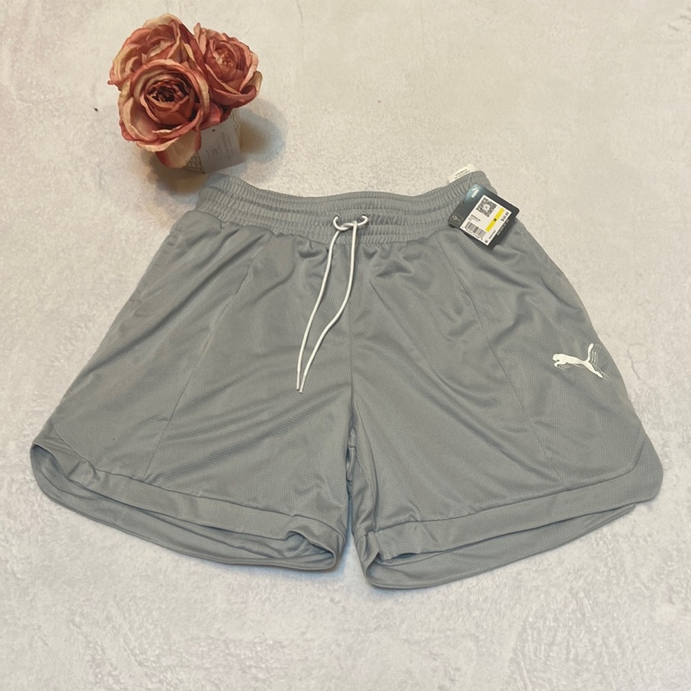 PUMA Women’s Size M NWT Foundation Short Hoops Dry Cell Gray